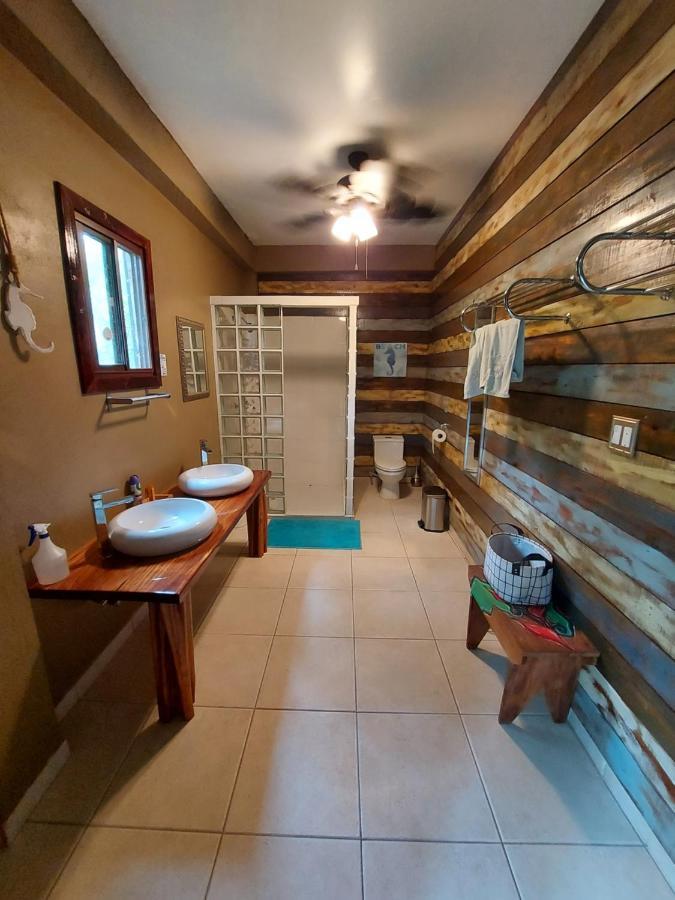 Casa Oceana Bed & Breakfast Bocas Town Exterior foto